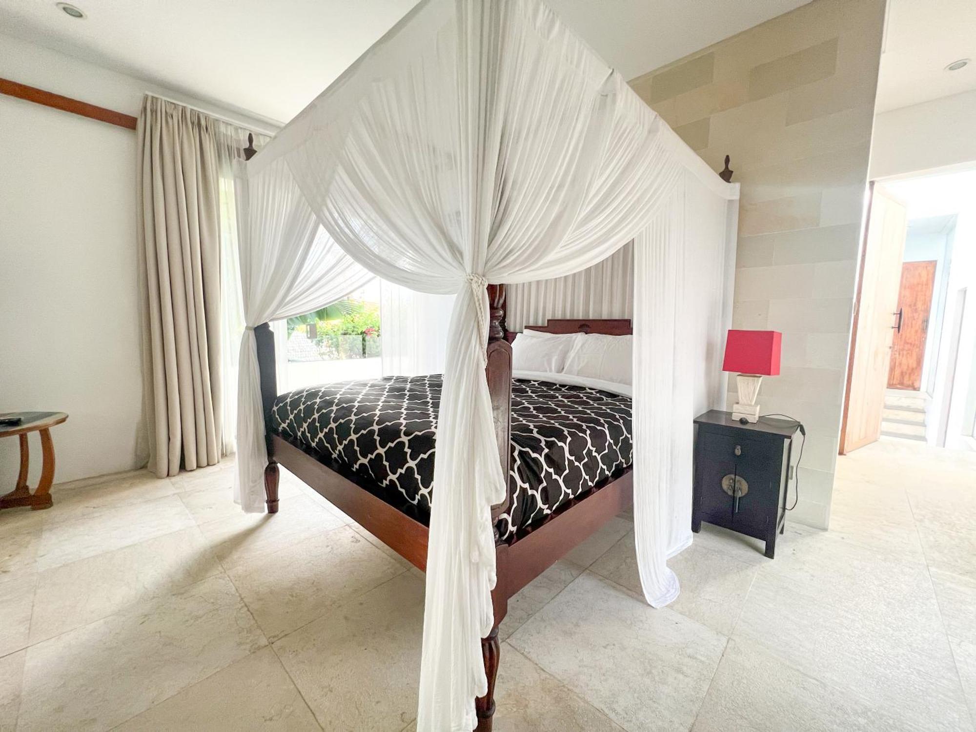 Elegant Villa Casabianca - Tropical Pool & Garden, Near Potato Head Beach Club! Seminyak Extérieur photo