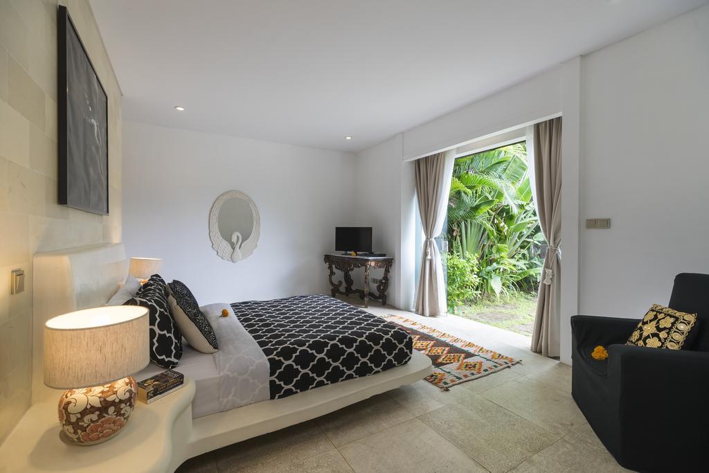 Elegant Villa Casabianca - Tropical Pool & Garden, Near Potato Head Beach Club! Seminyak Extérieur photo